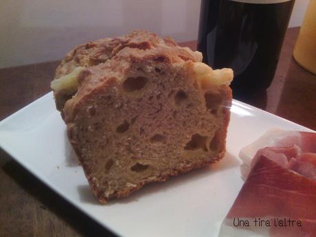 Plum cake al formaggio