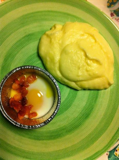 Uova al vapore con purea di patate