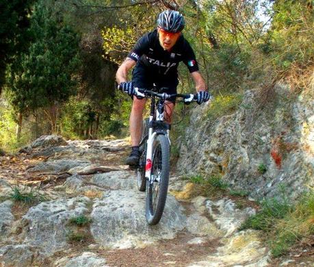 Strung up mtb trails on the western hills (10/4, 2015)