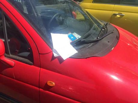 PAVIA. Molto scontento per la gestione dei parcheggi sulle due rive del Ticino ma il Comune tira dritto.