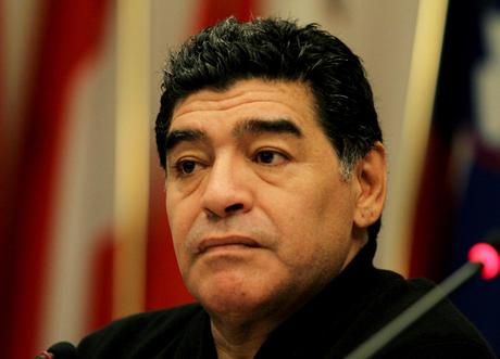 Maradona:”Van Gaal è più vicino al diavolo di qualsiasi altra cosa”