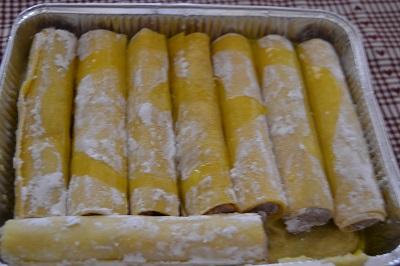 adagiate i cannelloni di salsiccia