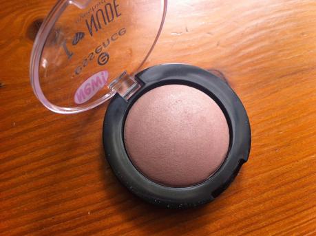 ESSENCE i love nude eyeshadow n.05 my favorite tauping