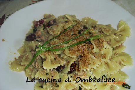 Farfalle con tonno e aglio ursino