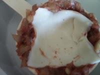 tortino di melanzane con cuore filante e fiocchi di latte