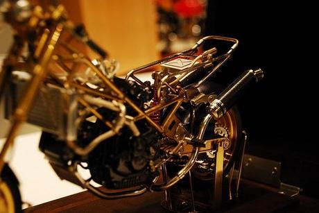 Die cast Die cast