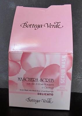 Maschera Scrub con Olio di Rosa Mosqueta e Cinorroidi Maschera Scrub con Olio di Rosa Mosqueta e Cinorroidi
