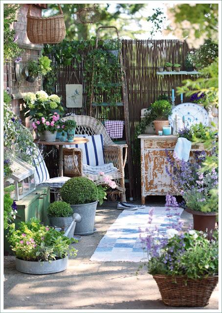 L'arte del riciclo: arredare un giardino in stile shabby chic!  