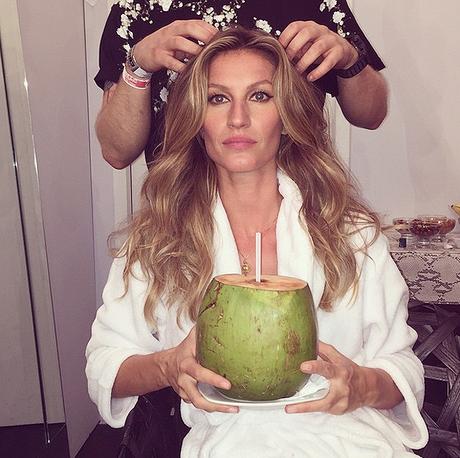 gisele-ultima-sfilata-backstage