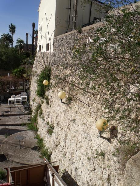 LA SARDEGNA E LE FORTIFICAZIONI CAGLIARITANE NELLA PRIMA METÀ DEL 1700