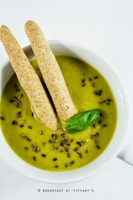 Crema di zucchine e basilico / Zucchini and basil soup recipe