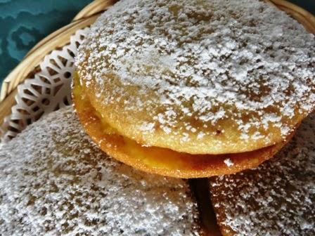 Whoopie pies al limone con lemon curd