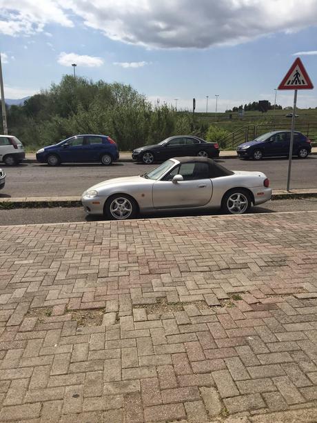 Parcheggio di Tor Vergata. Il grande reportage in 40 foto per una situazione completamente fuori controllo