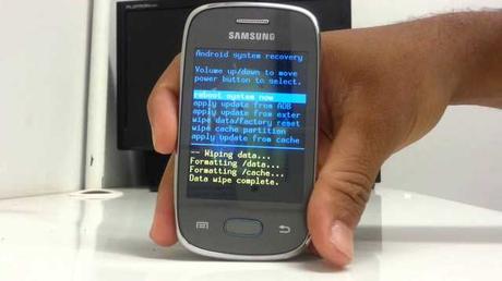 Formattare resettare Galaxy Pocket Neo come fare Hard Reset Samsung