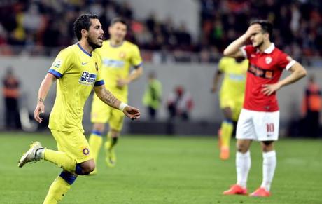 Dinamo-Steaua 1-3: nel derby di Bucarest tanto fumo e…tanto Stanciu