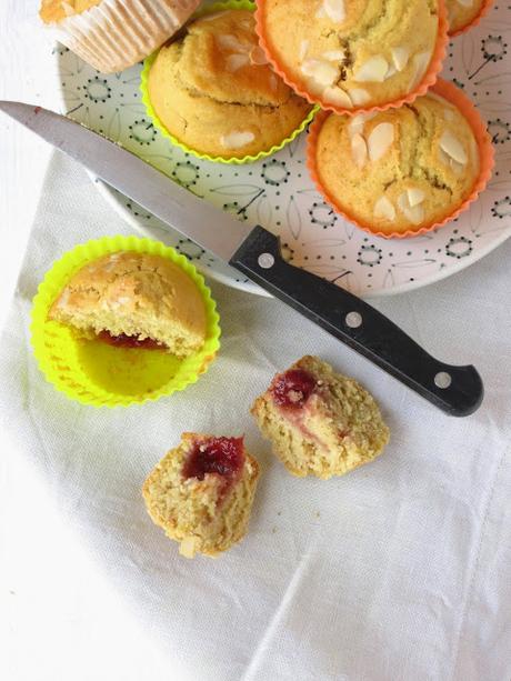 Muffins di kamut limone e fragole