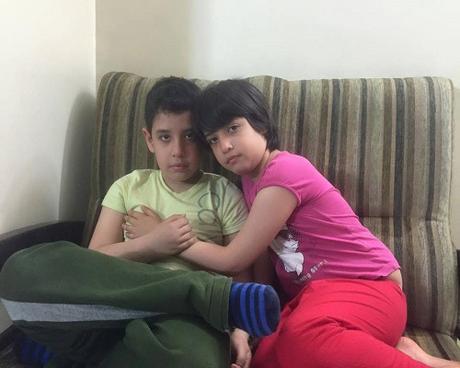 I figli di Narges Mohammadi, dopo aver appreso la notizia dell'arresto della mamma