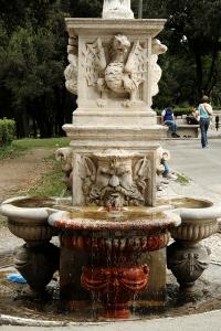 Villa Borghese - Fontane dei Mascheroni 1