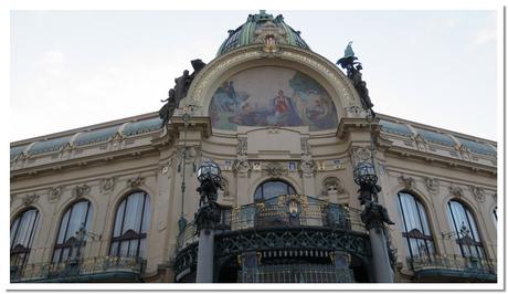 Praga - Obecní dům, la Casa Civica