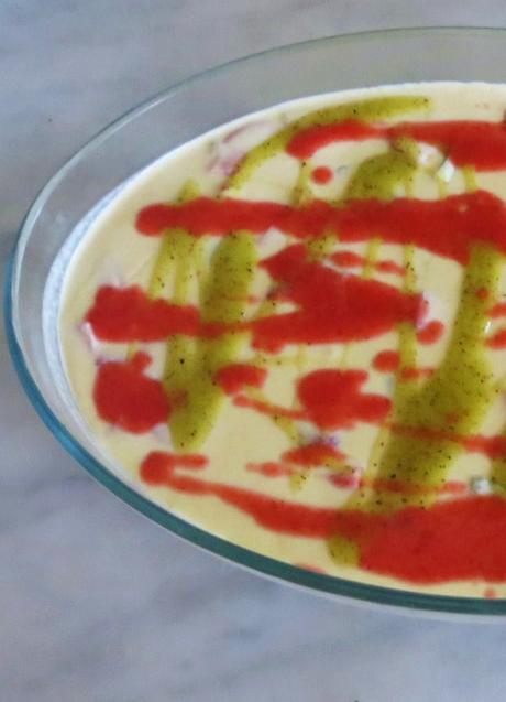 Crema inglese al mascarpone, fragole e kiwi Crema inglese al mascarpone, fragole e kiwi