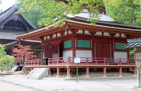 Una notte al Koyasan