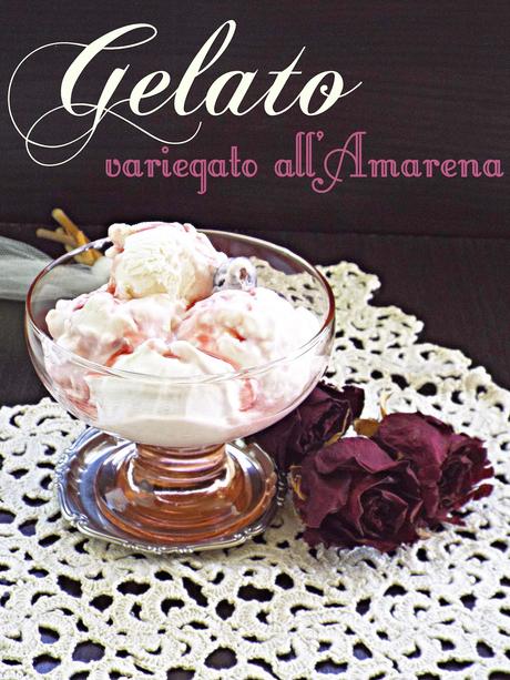 Gelato variegato all'amarena Gelato variegato all'amarena