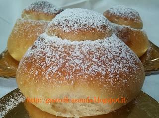 Brioche col tuppo