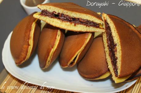 Dorayaki farciti con anko di fagioli azuki - i tradizionali wagashi giapponesi di Doraemon