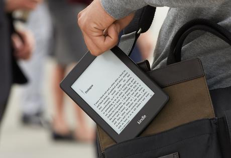 kindle-paperwhite-on-the-go