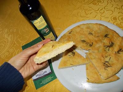 Focaccia olio e rosmarino