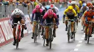 Giro d'Italia 2015: 13a tappa a Modolo, Aru in maglia rosa