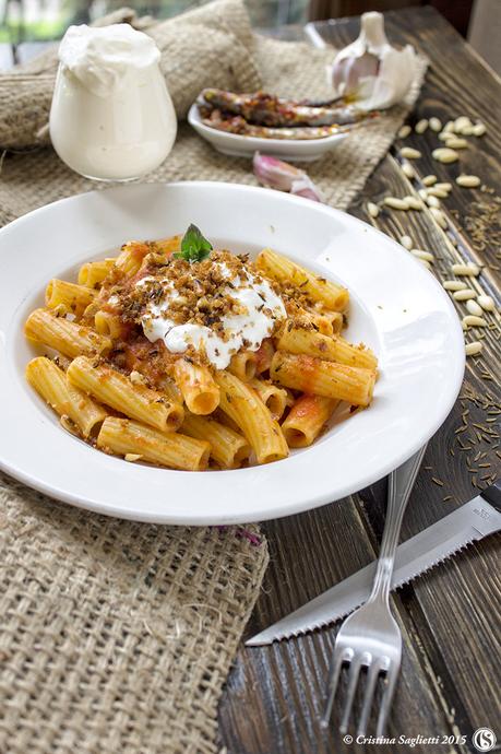 maccheroni-al-pomodoro-e-acciughe-ricette-veloci-primi-contemporaneo-food