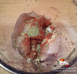 Polpettine di pollo alla paprica dolce e origano: pranzetto per le pupe 20150512_121827