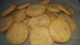 BISCOTTI MULTICEREALI senza BURRO nè UOVA BISCOTTI MULTICEREALI senza BURRO nè UOVA