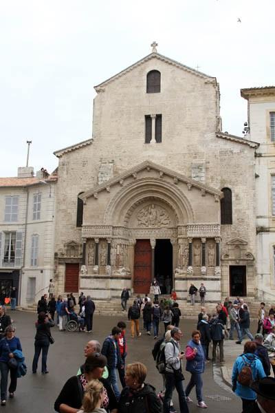 arles_camargue_viaggiandovaldi