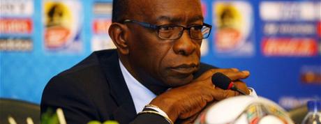 Le foto di Jack Warner (ex vicepresidente FIFA) che balla dopo l’arresto