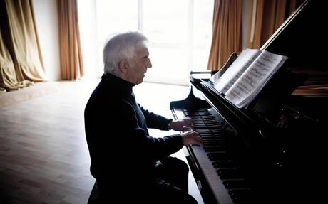 Una leggenda a Napoli: Vladimir Ashkenazy in concerto al San Carlo