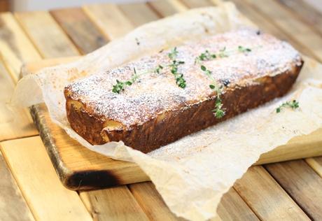 Torta di riso ai mirtilli, timo limone e Sassolino