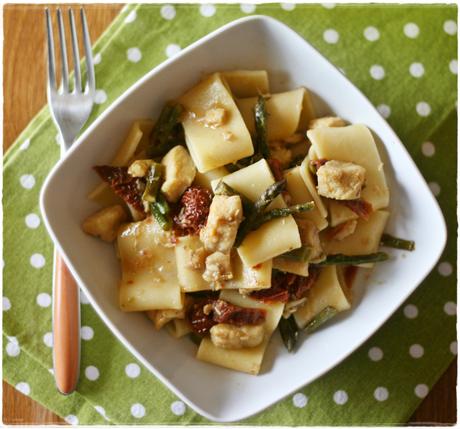 Calamarata con palombo asparagi e zafferano