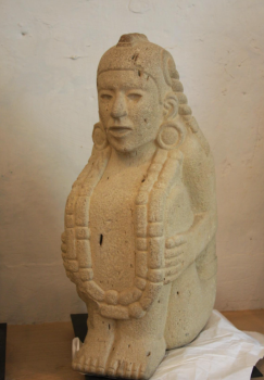 statua dio Macuilxóchitl