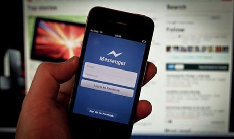 Come disattivare su iPhone il tracciamento della posizione di Facebook Messenger