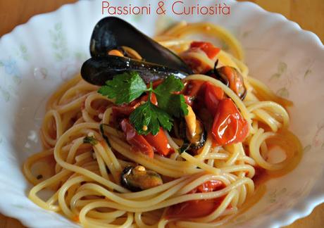 SPAGHETTI CON LE COZZE SPAGHETTI CON LE COZZE