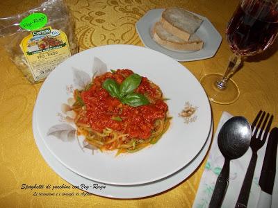 Spaghetti di zucchine con Veg-Ragù