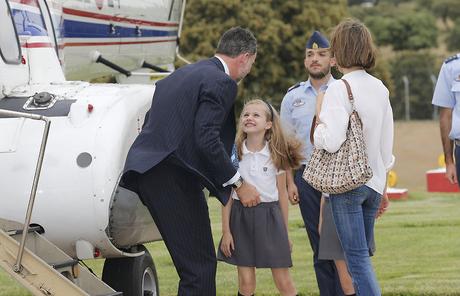 Felipe VI torna da un viaggio, la festa di Letizia e delle figlie