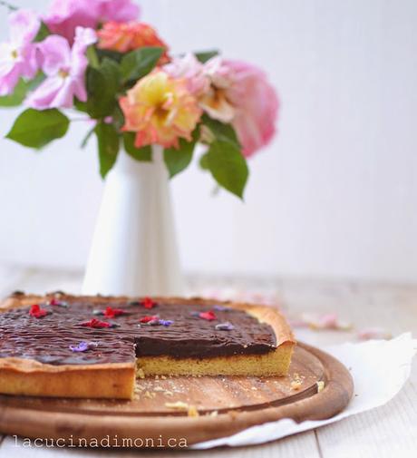 CARAMEL AND CHOCOLATE TARTS CARAMEL AND CHOCOLATE TARTS