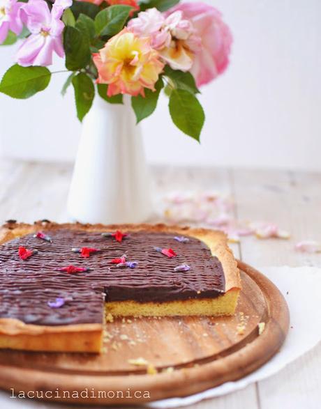 CARAMEL AND CHOCOLATE TARTS CARAMEL AND CHOCOLATE TARTS