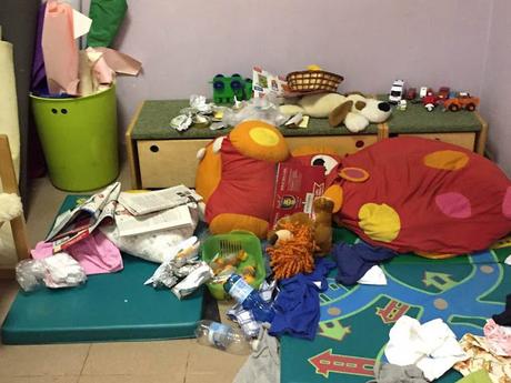 La scuola Val di Lanzo a Conca d'Oro saccheggiata per la settima volta. Le testimonianze dei genitori, le foto, le promesse non mantenute dal presidente Marchionne La scuola Val di Lanzo a Conca d'Oro saccheggiata per la settima volta. Le testimonianze dei genitori, le foto, le promesse non mantenute dal presidente Marchionne