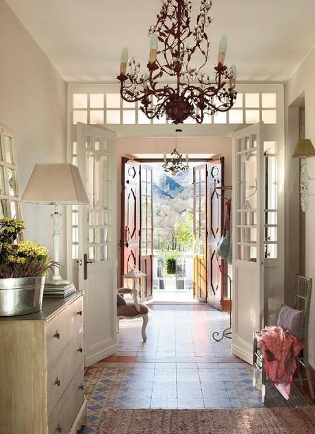 Eleganza e raffinatezza per una bella casa spagnola Eleganza e raffinatezza per una bella casa spagnola