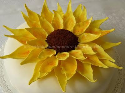 Il Girasole e la mia creazione in pasta di zucchero