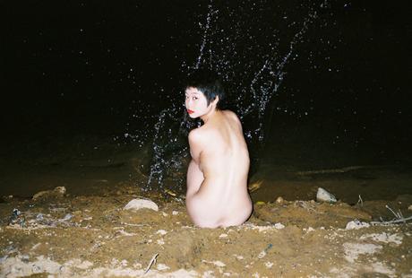 FOTOGRAFIA: Ren Hang, senza vestiti in Cina